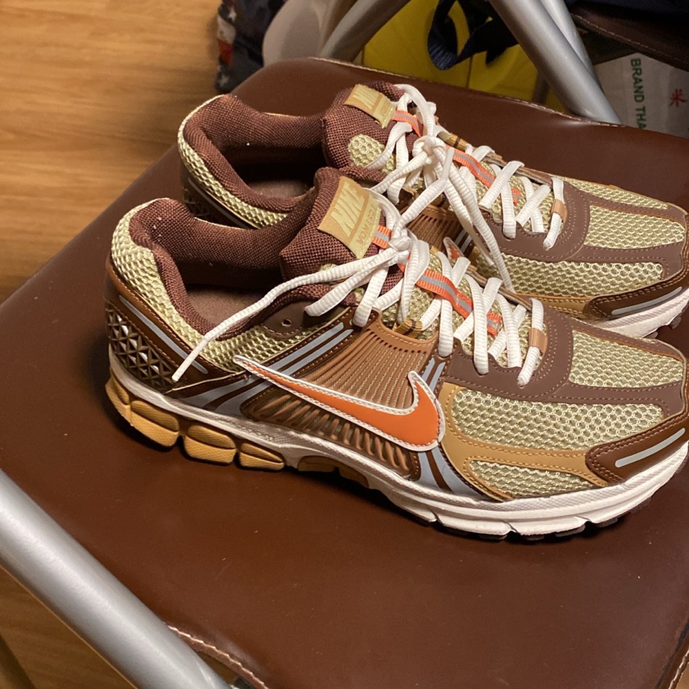 COPY - Nike womero 5
